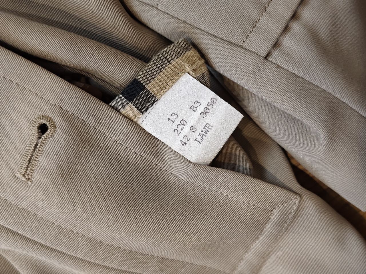 Burberry × Vintage Original Burberry Coat with Signature Lining Size US XL / EU 56 / 4 - 7 Thumbnail