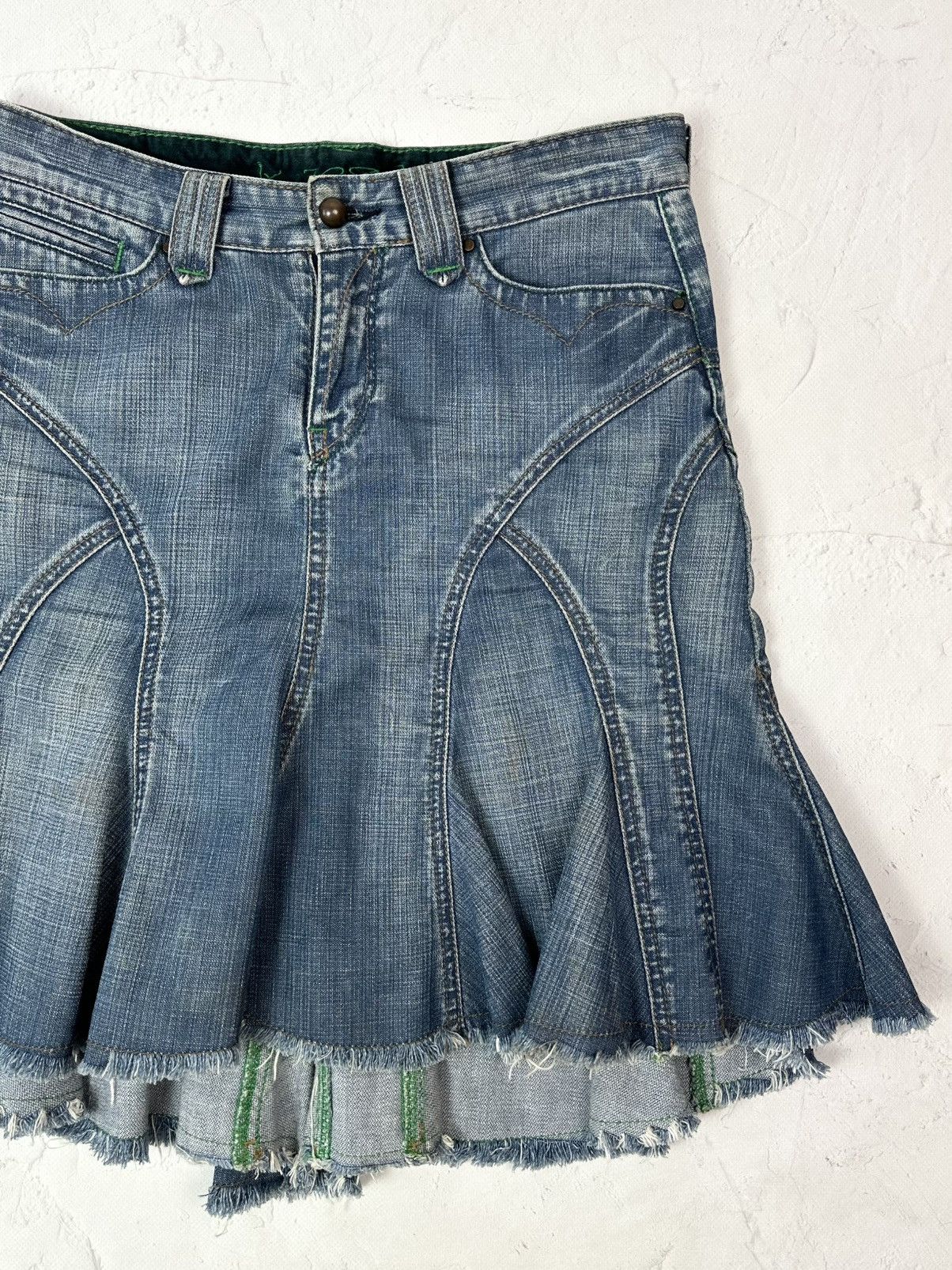 20471120 Vintage Blue Denim Mini Skirt Size 26" / US 2 / IT 38 - 3 Thumbnail