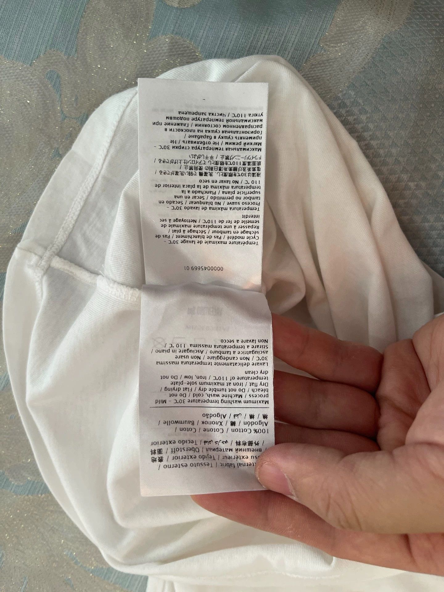 Valentino Valentino White Graffiti Logos Short Sleeve Tee M Size US M / EU 48-50 / 2 - 6 Thumbnail