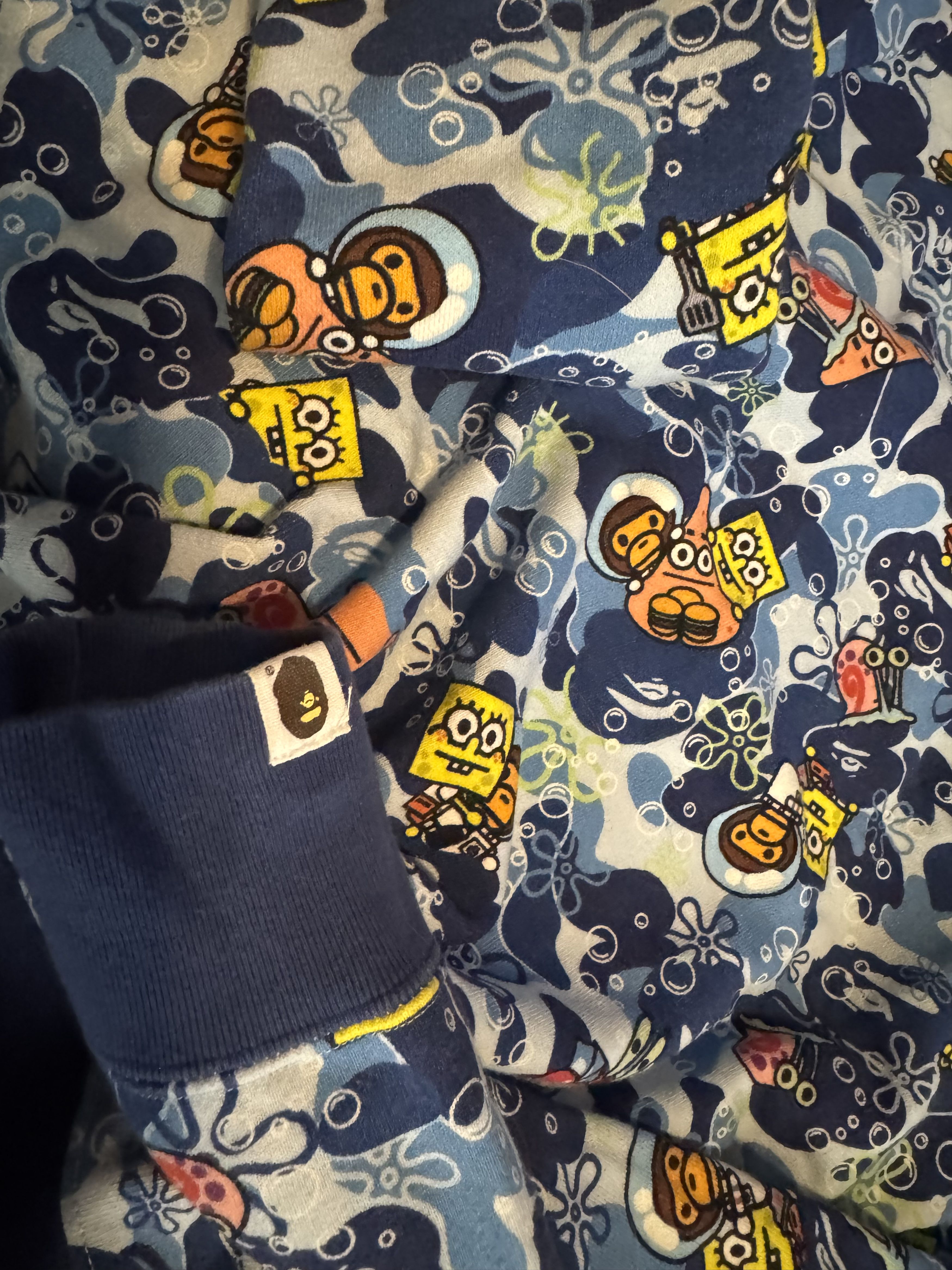 Bape Bape x Spongebob vintage crewneck sweater medium *rare* Size US M / EU 48-50 / 2 - 8 Thumbnail