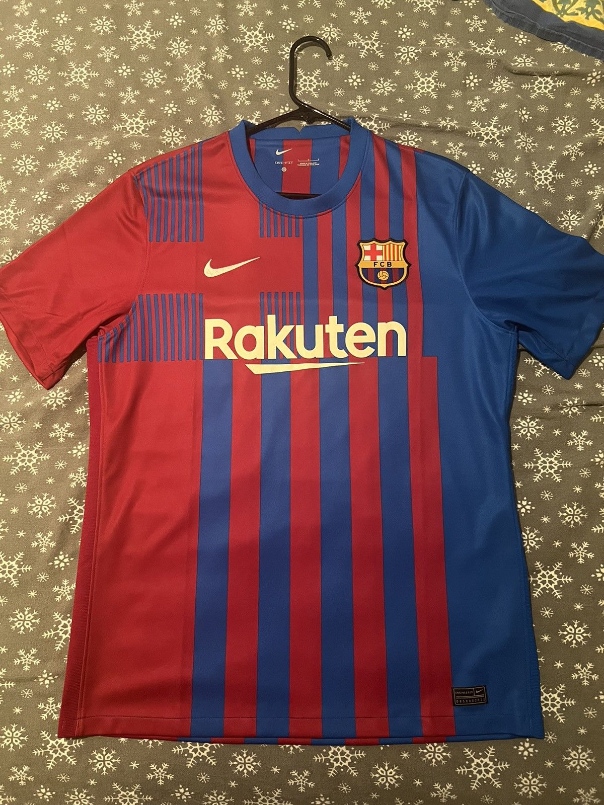 Nike 21/22 FC Barcelona Men’s Home Kit Size US L / EU 52-54 / 3 - 1 Thumbnail