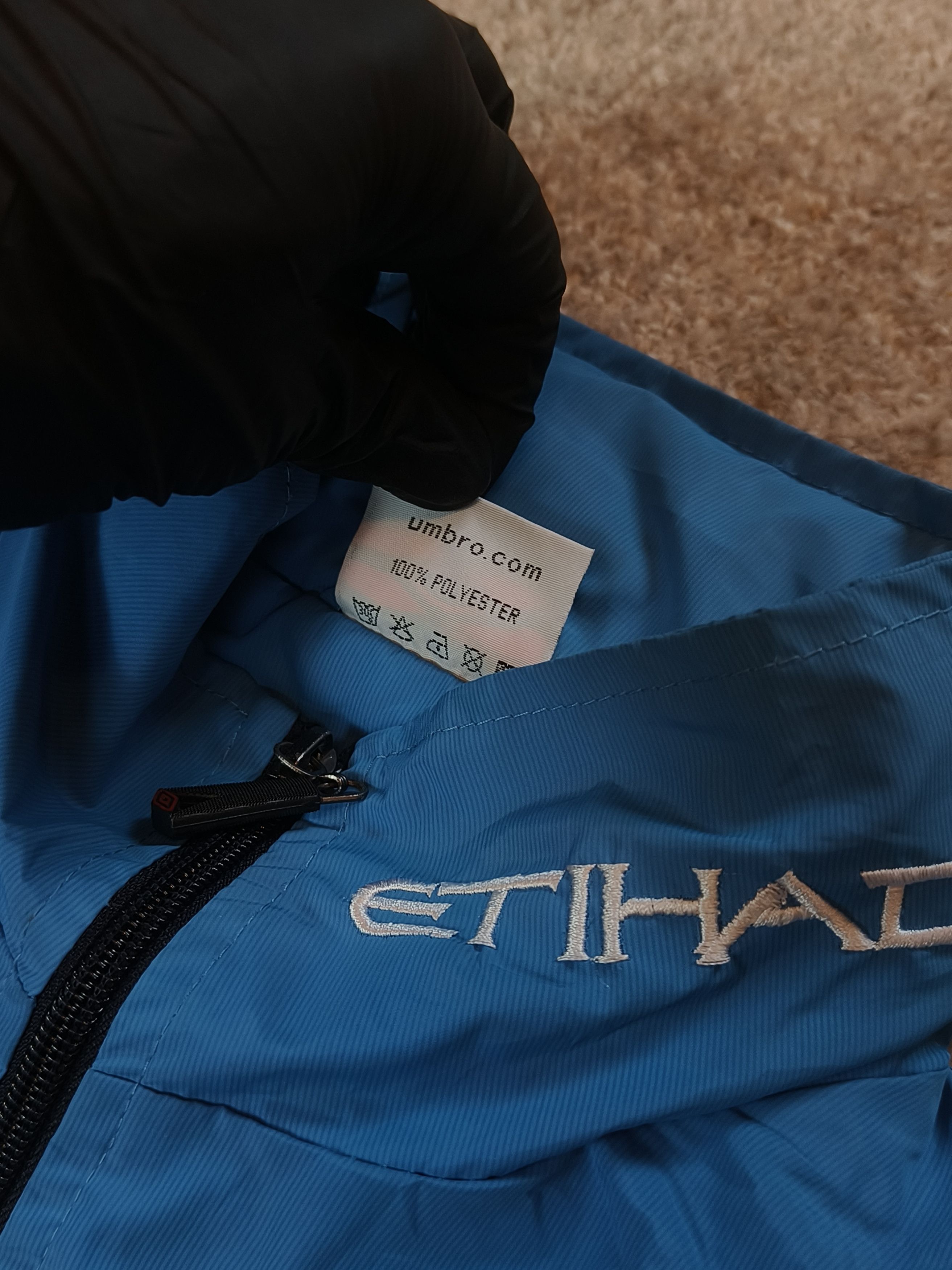 Umbro × Vintage Manchester City 2011 - 2012 Training Leisure Football Jacket Size US S / EU 44-46 / 1 - 5 Thumbnail