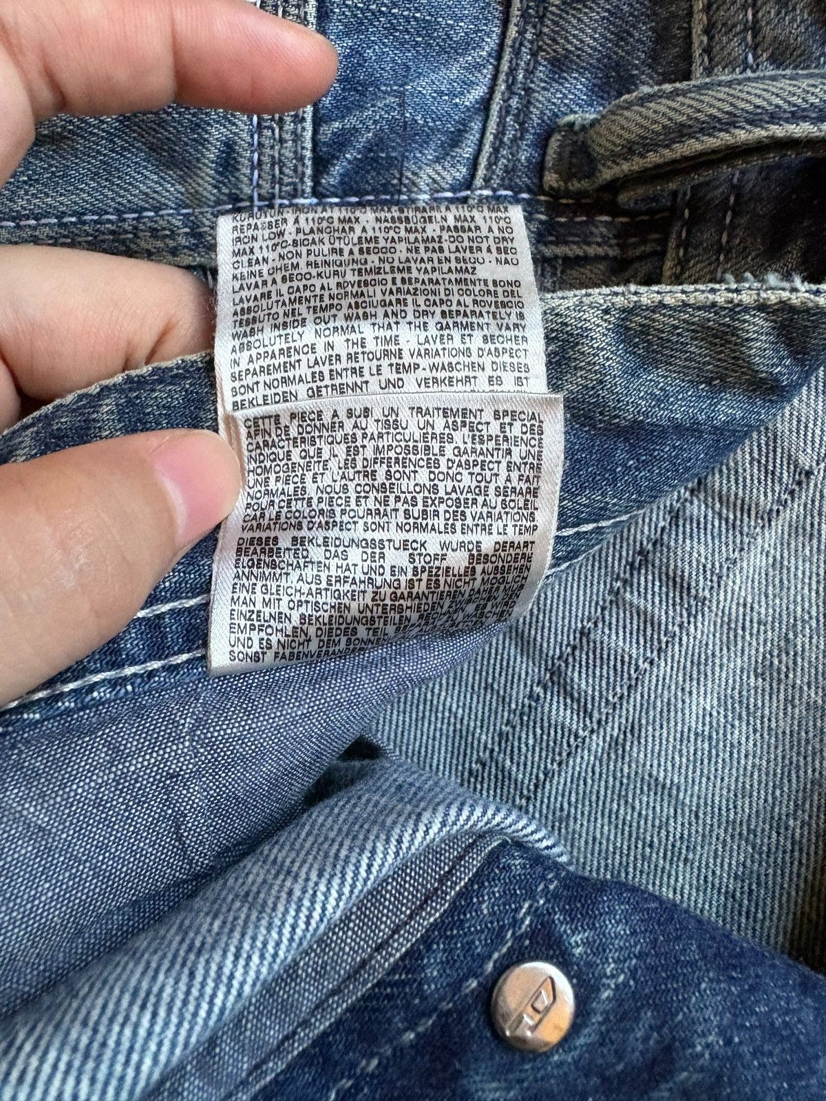 Diesel Vintage Diesel Faded Blue Wash Distressed Baggy Jeans Size US 34 / EU 50 - 10 Thumbnail
