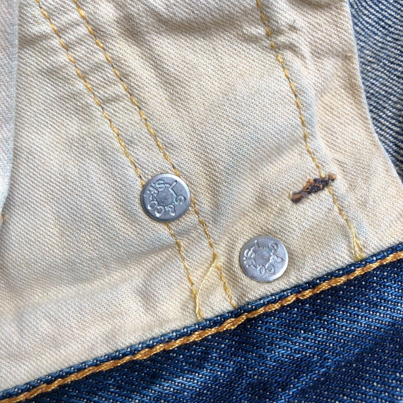 Levi's Vintage Clothing Vintage Levi’s 501 Big E Distressed Selvedge Denim Size US 32 / EU 48 - 12 Thumbnail