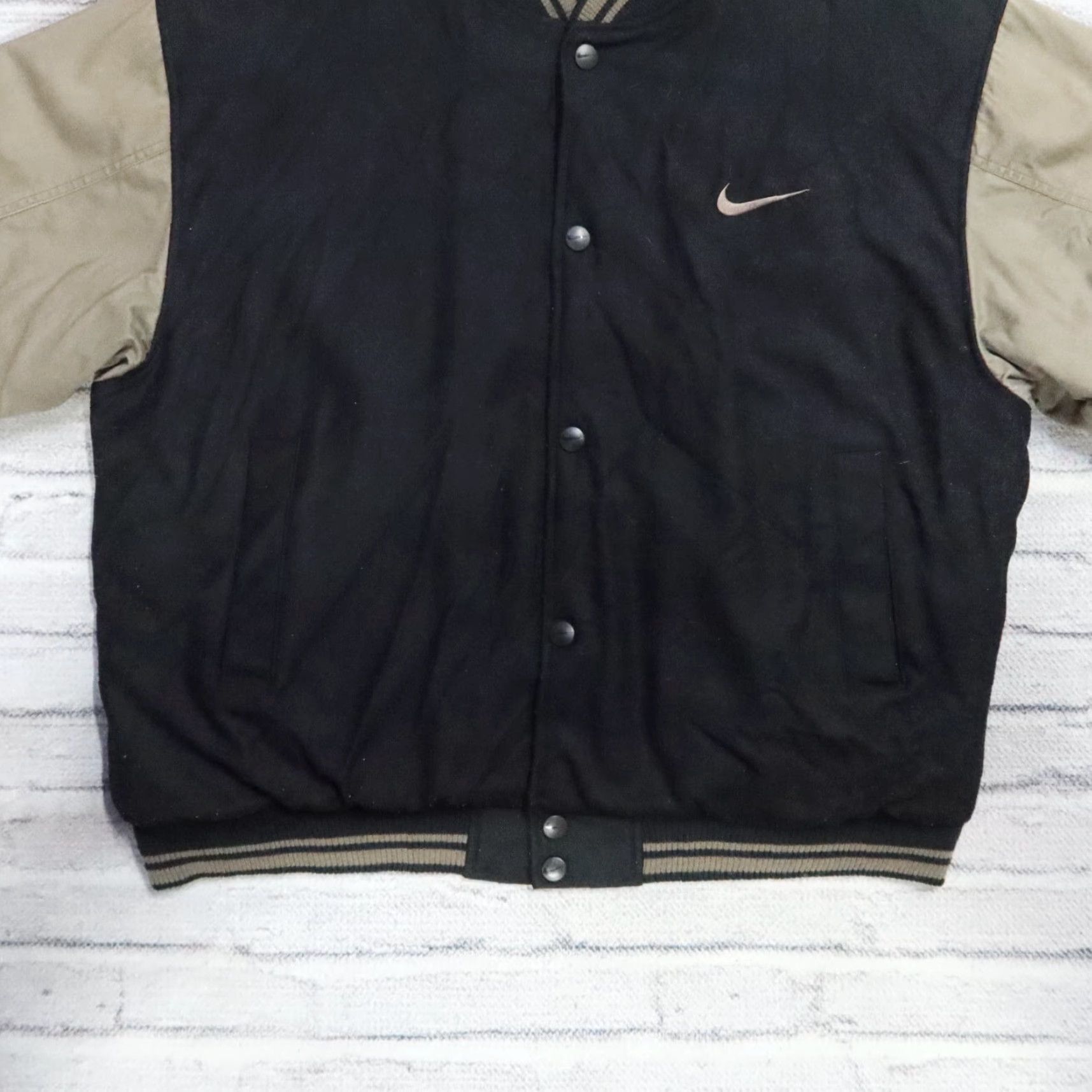 Nike VINTAGE Nike Swoosh Bomber Jacket 2XL Men Black 90s Size US XXL / EU 58 / 5 - 3 Thumbnail
