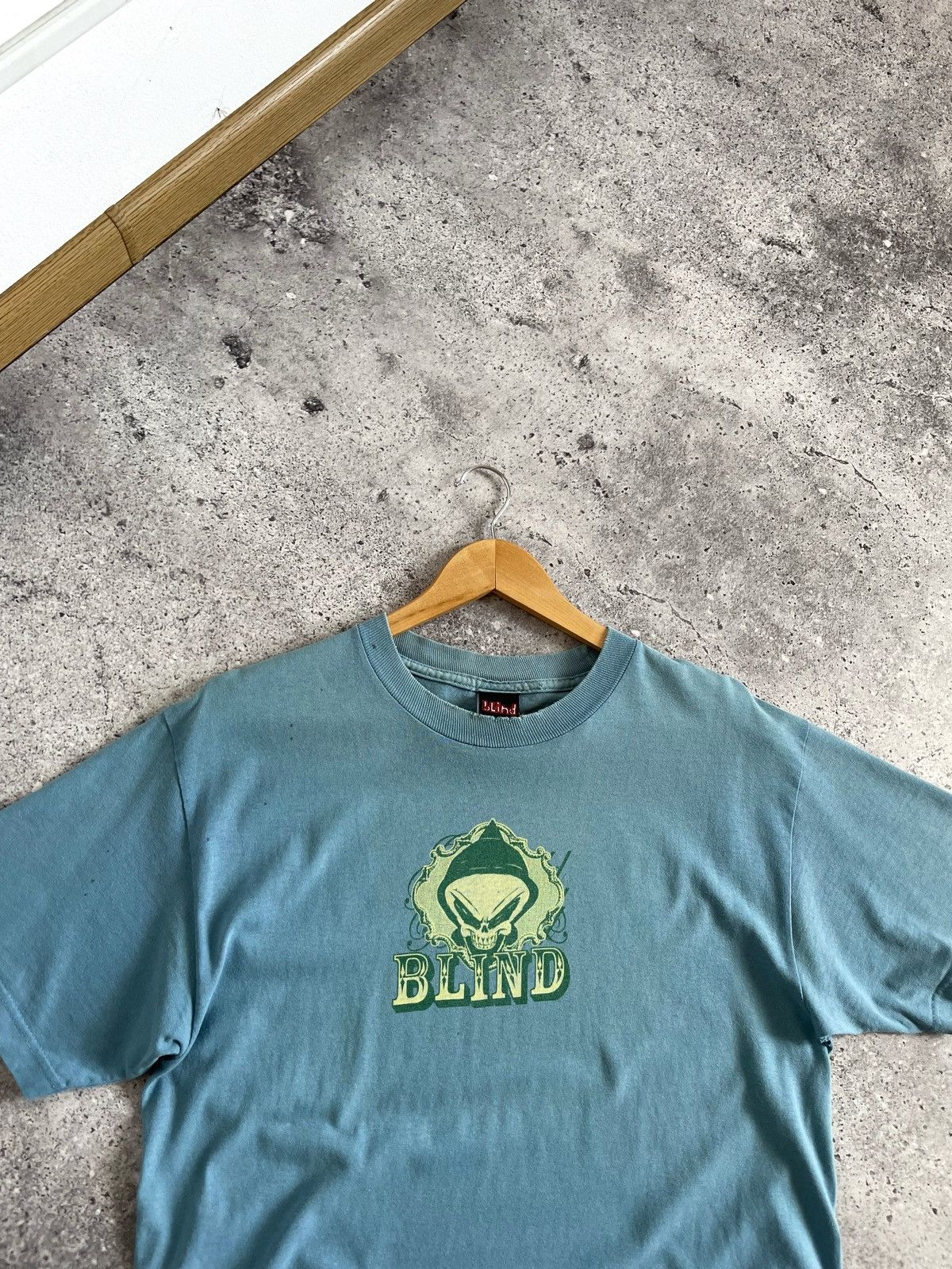 Hook-Ups Vintage 2000s Y2K Blind Skateboard T-shirt Size US M / EU 48-50 / 2 - 4 Thumbnail