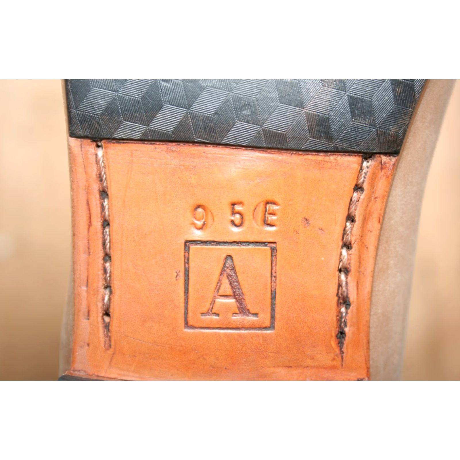 Vintage ADELANTE The Sofia Tan Leather Penny Loafers Women's Sz. 9.5 E Shoes Flat Slip On Mens Womens Boys Girls Size US 10 / IT 40 - 7 Thumbnail