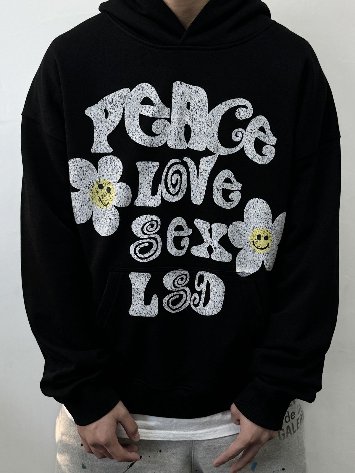 Japanese Brand × Vintage Peace Love sex Loose Hoodie Size US S / EU 44-46 / 1 - 1 Thumbnail