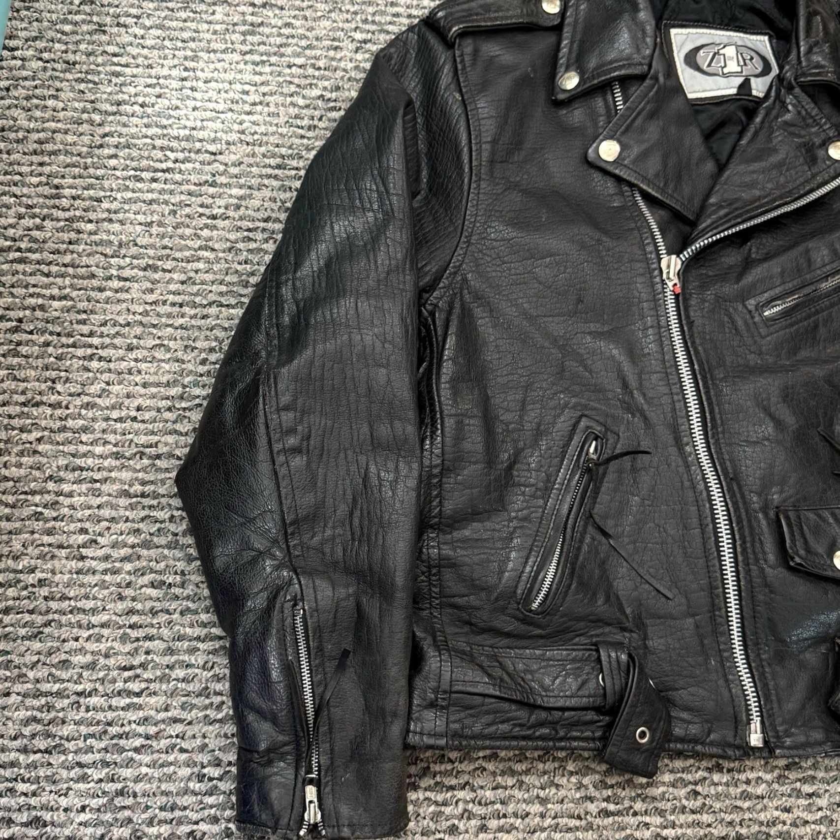 Vintage VINTAGE Z1R Jacket Men 48 Black Leather Motorcycle Biker 90s D Pocket Outdoor Zip Belted Zipper Full Zip Band Collar Mens Jacket Size US M / EU 48-50 / 2 - 4 Thumbnail