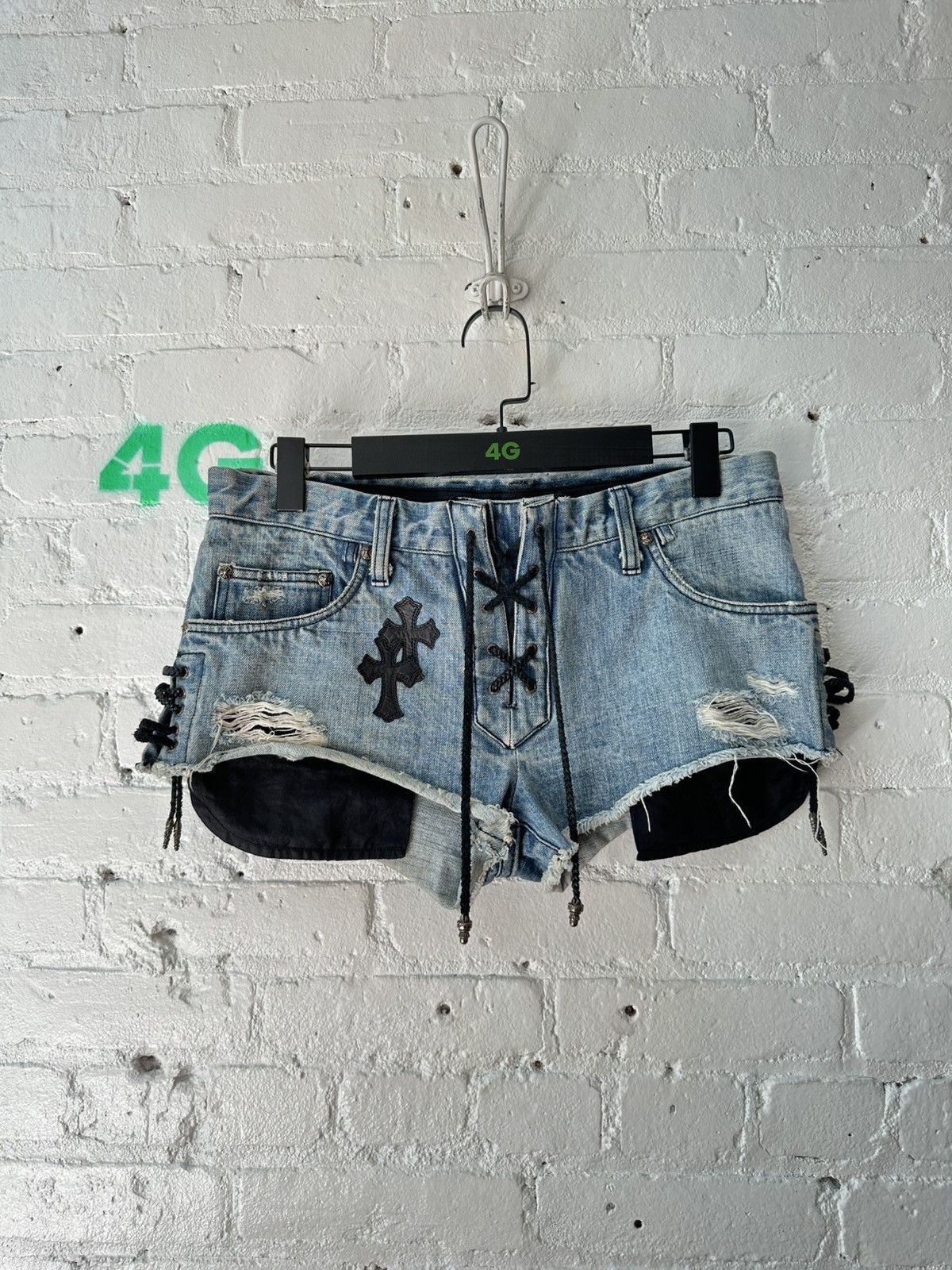 Chrome Hearts CHROME HEARTS LACE PATCH SHORTS Size 28" / US 6 / IT 42 - 1 Thumbnail