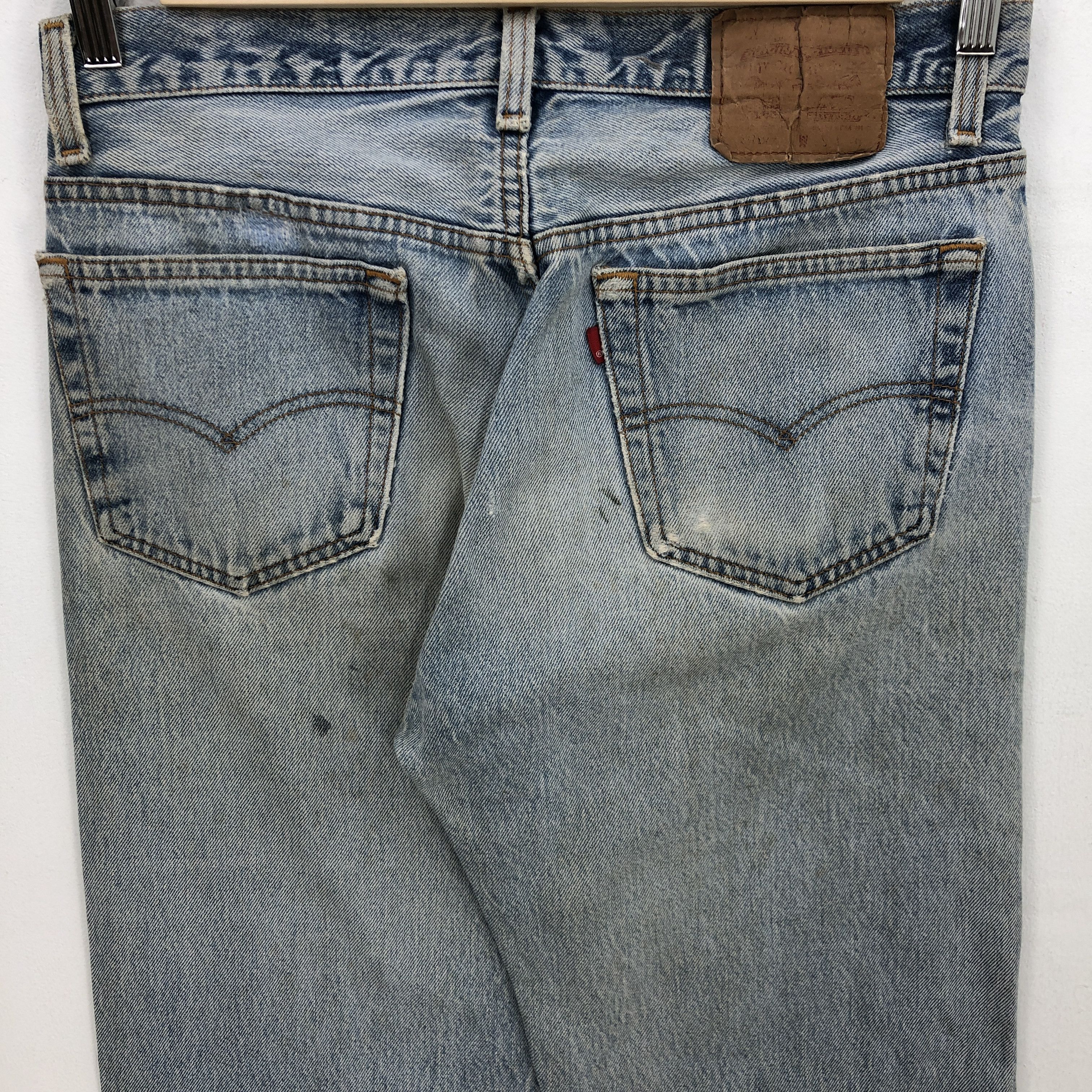 Levi's Vintage Levis 501 Light Wash Jeans Levi's Grunge Faded Denim Size US 32 / EU 48 - 4 Thumbnail