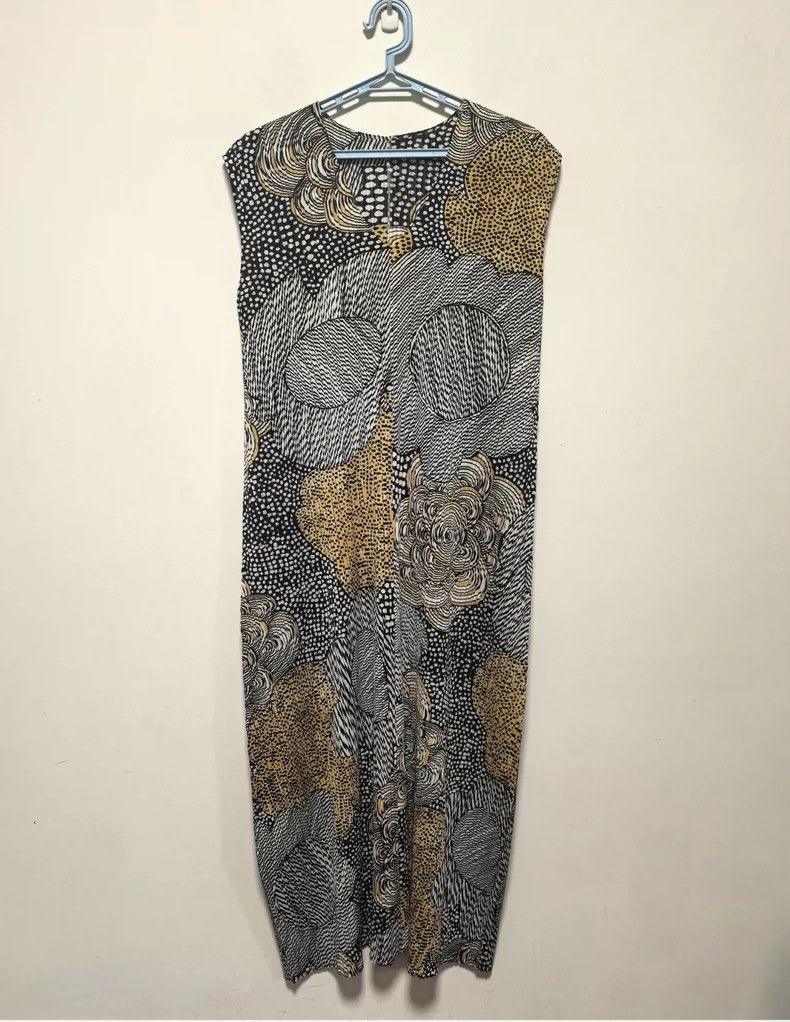 Issey Miyake Issey Miyake size:5 Grey pop conch dress Size XS / US 0-2 / IT 36-38 - 1 Thumbnail