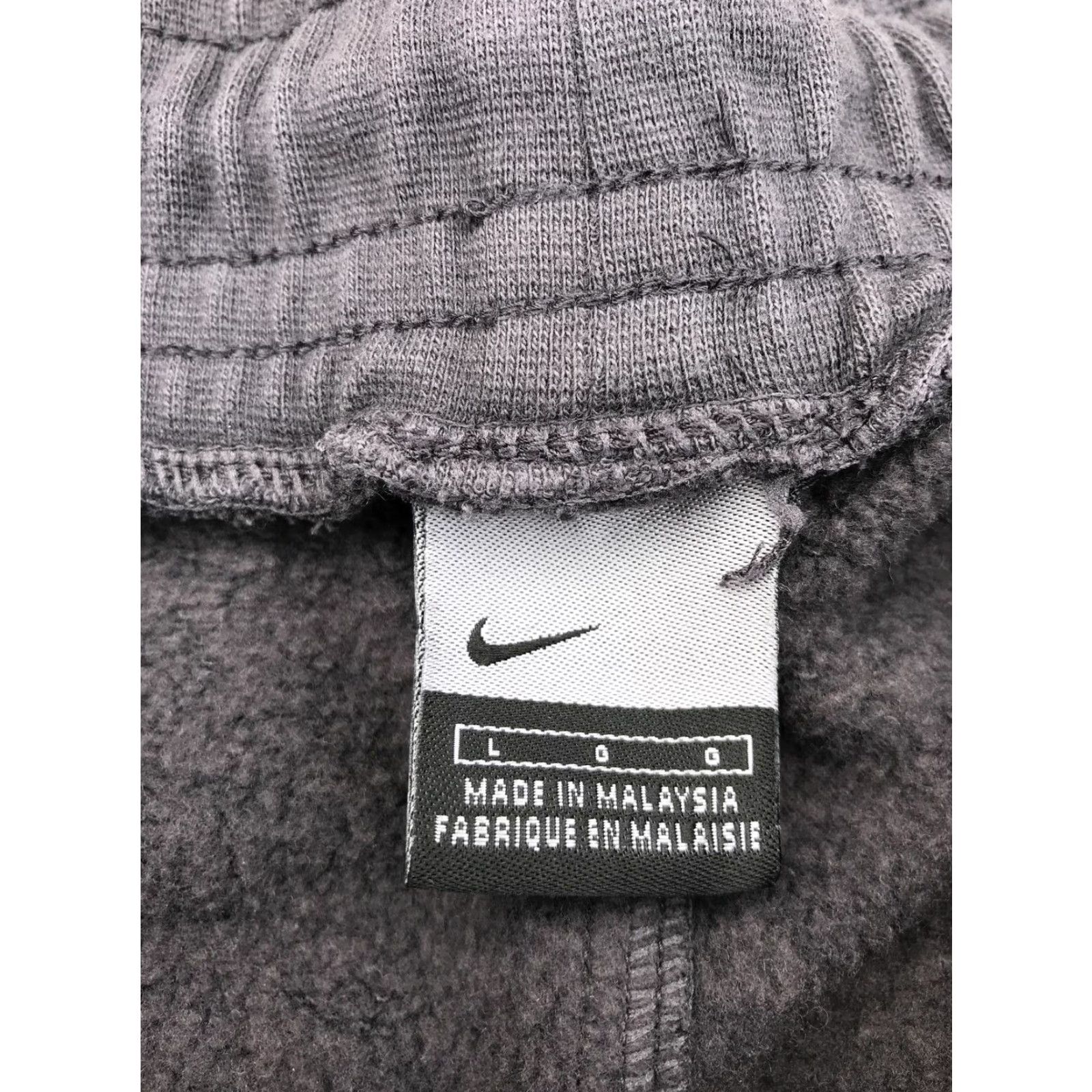 Nike VINTAGE Nike Sweatpants Men's XL Gray Striped 90s Joggers Embroidery Activewear Size US 36 / EU 52 - 2 Thumbnail