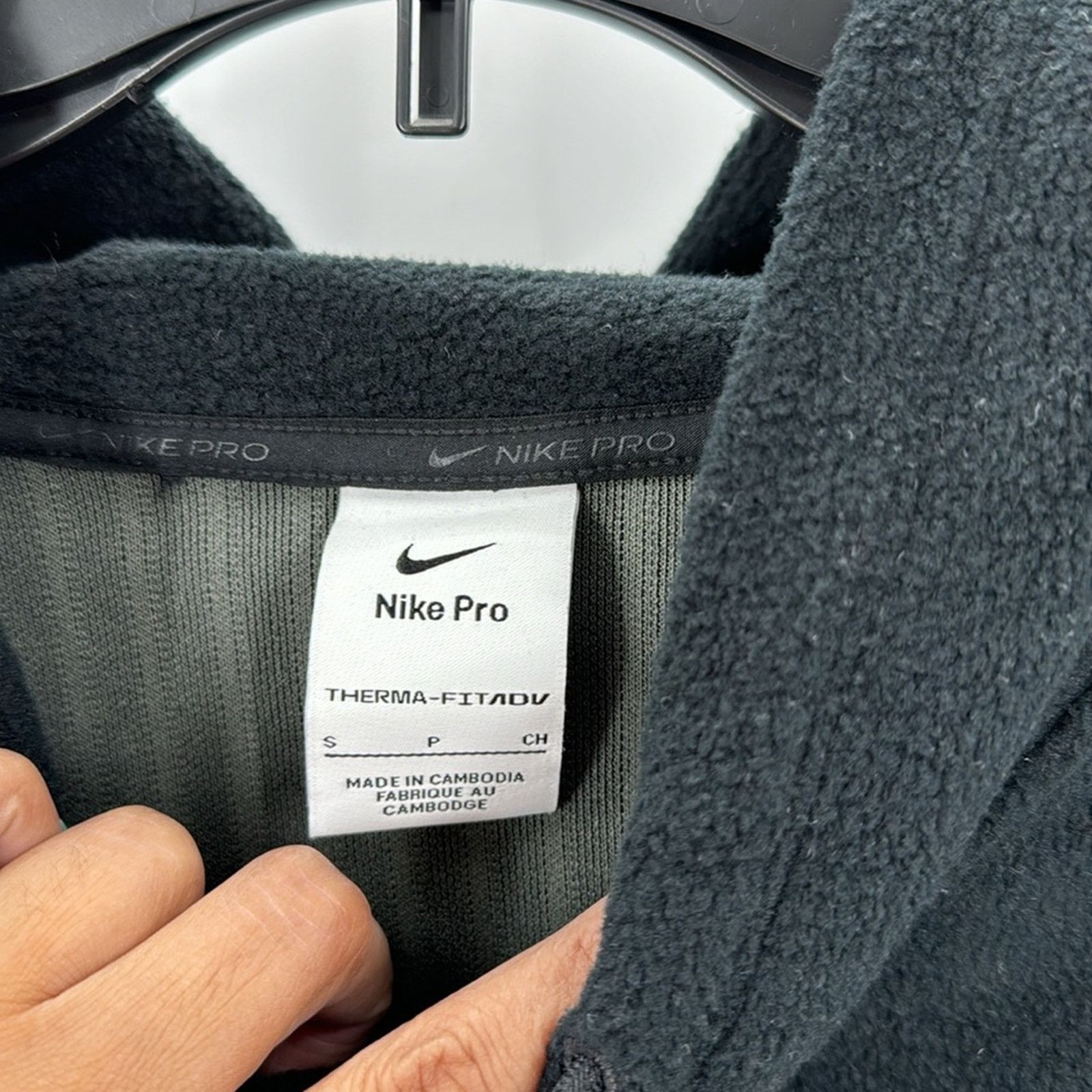 Nike Nike Pro Womens Therma-FIT ADV Cropped Fleece Hoodie Black S Size S / US 4 / IT 40 - 5 Thumbnail