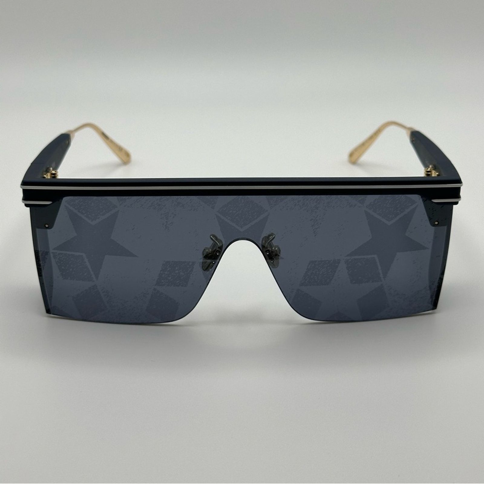 Dior NEW DIORCLUB M1UB7 Shiny Blue Unisex Oblique Mask Sunglasses Size ONE SIZE - 1 Thumbnail