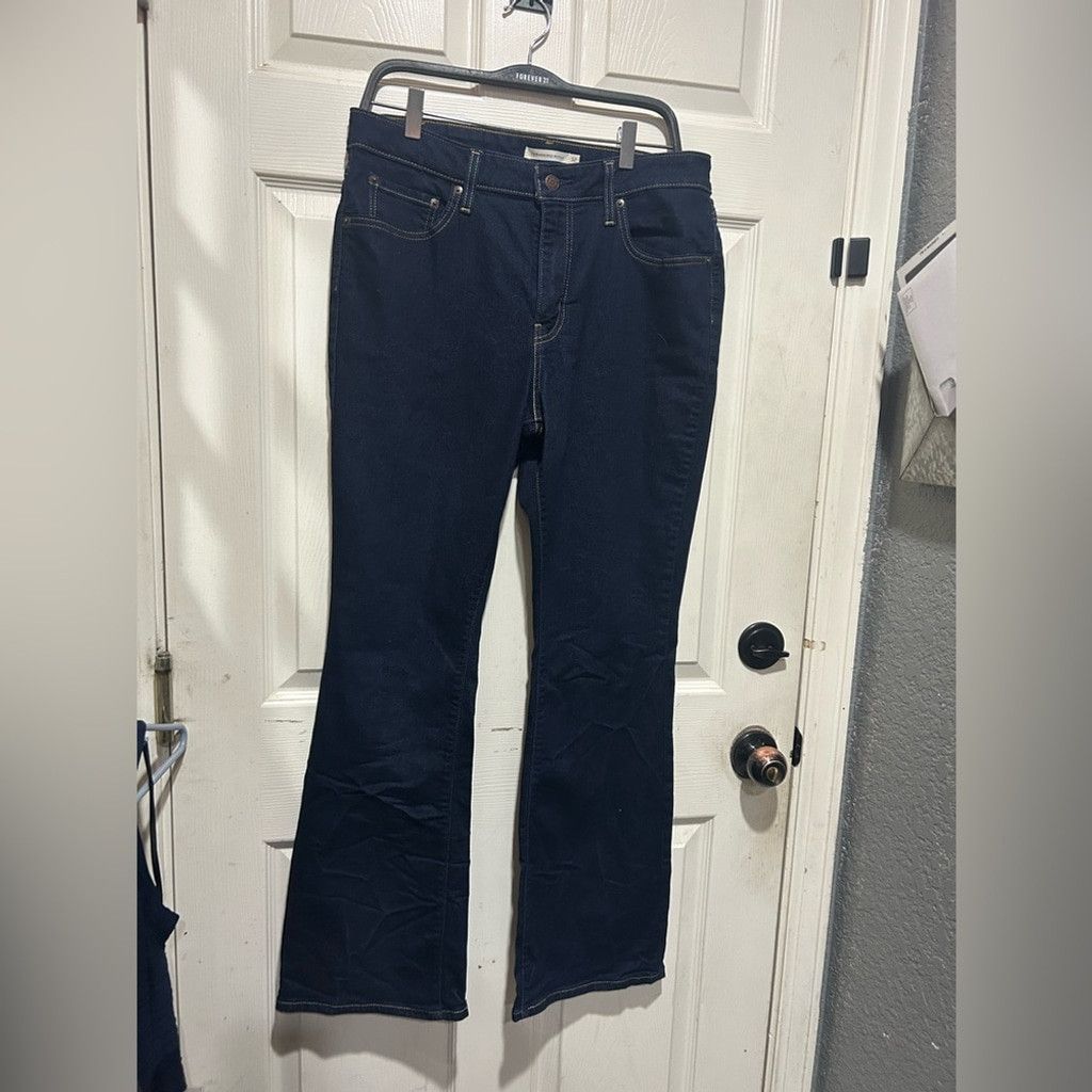 Levi's Levi's dark wash high rise bootcut jeans Size 32" #denim Size 32" / US 10 / IT 46 - 3 Thumbnail
