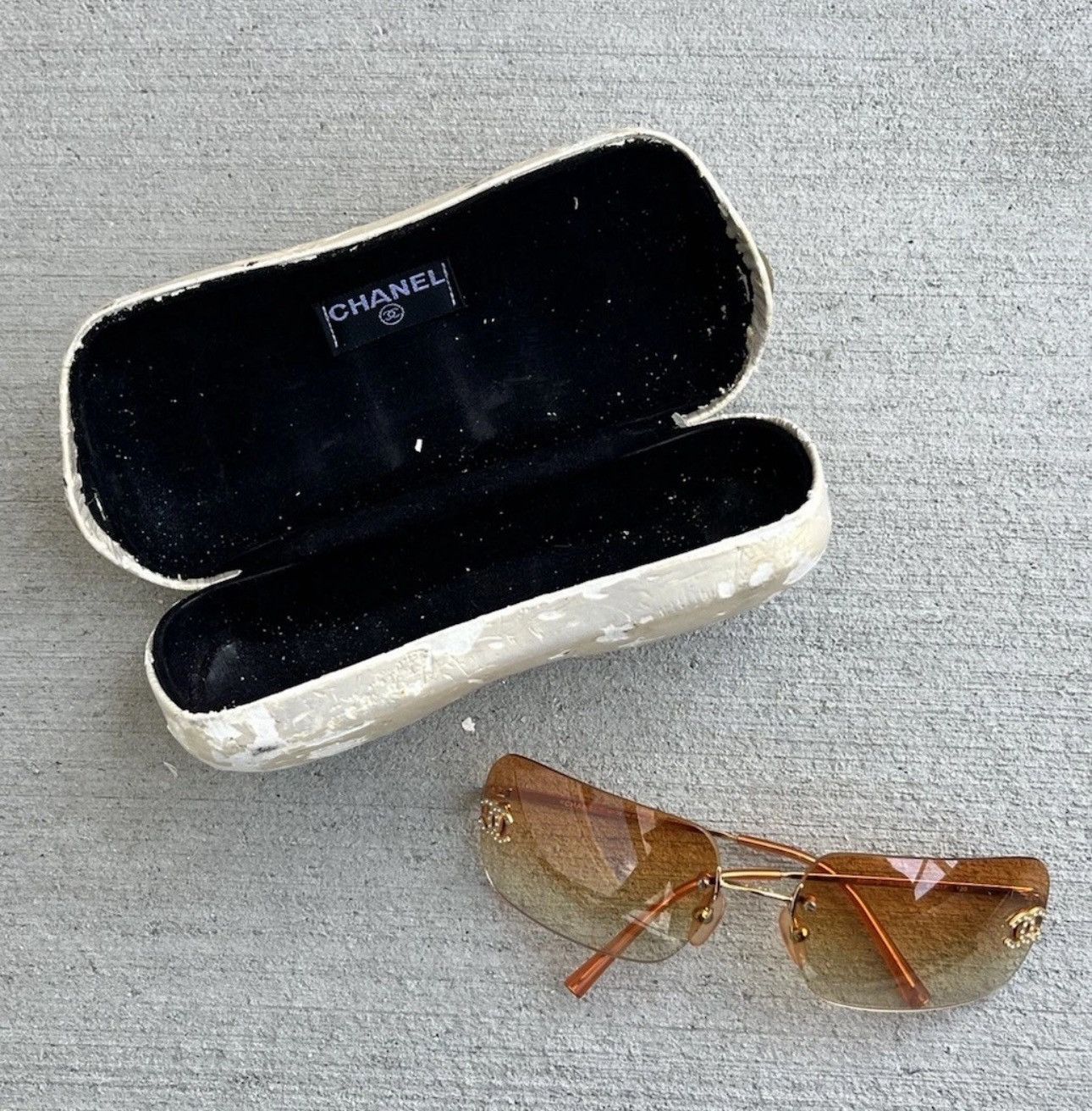 Designer Chanel Square Orange Rimless Y2K Sunglasses Size ONE SIZE - 1 Thumbnail