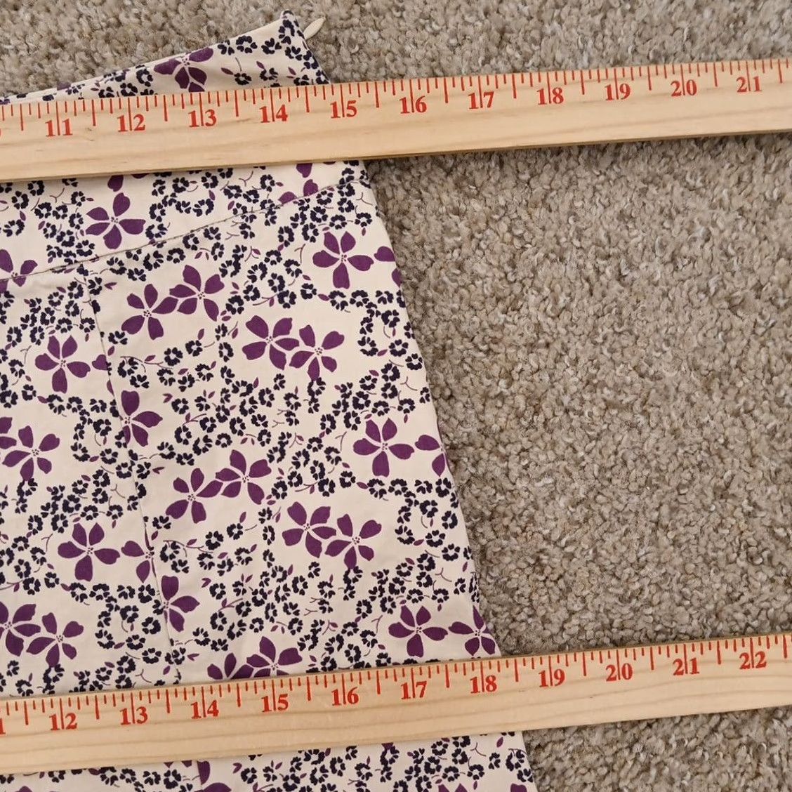 Gap Gap Skirt Women Regular Size 6 Purple Floral Trumpet Knee Length Cotton Blend Stretch Zip = 6? Size 28" / US 6 / IT 42 - 3 Thumbnail