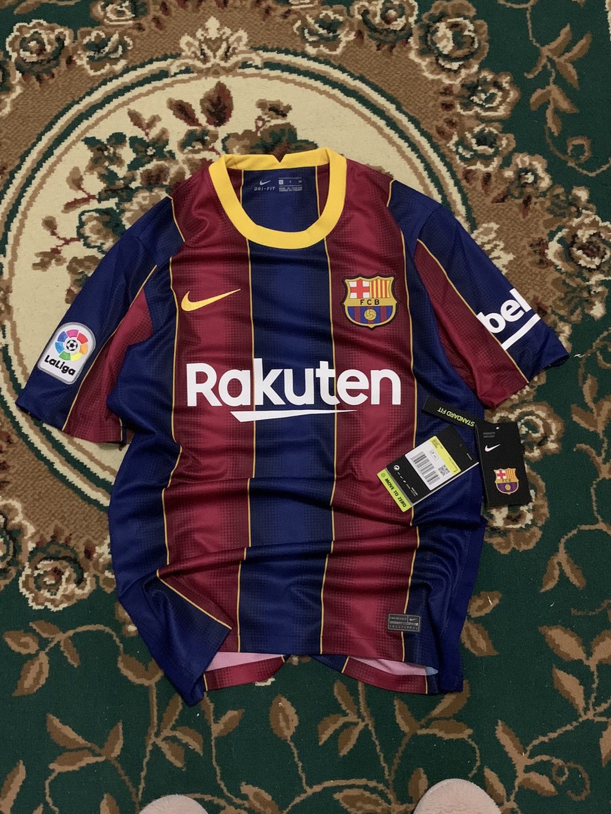 Nike Barcelona jersey Size US S / EU 44-46 / 1 - 1 Thumbnail