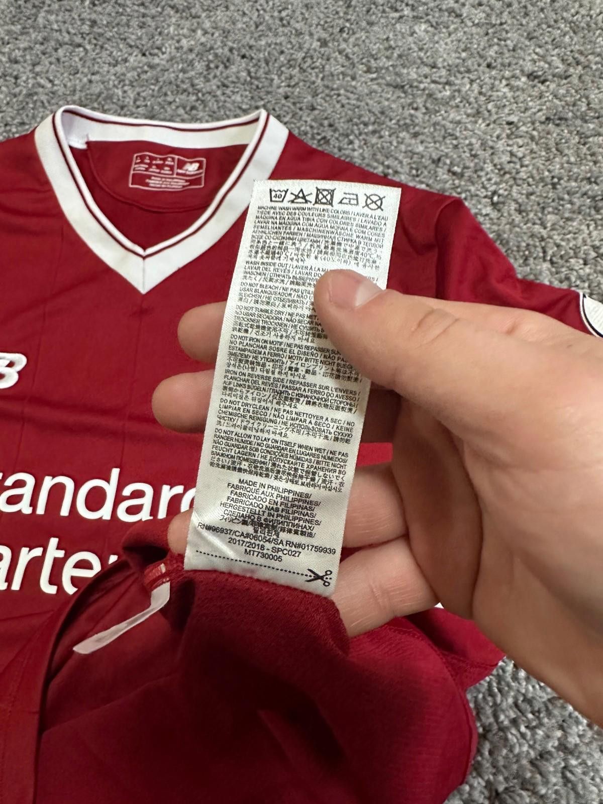New Balance Liverpool 2017-2018 Home Soccer Jersey Football Kit Sz L Size US M / EU 48-50 / 2 - 6 Thumbnail