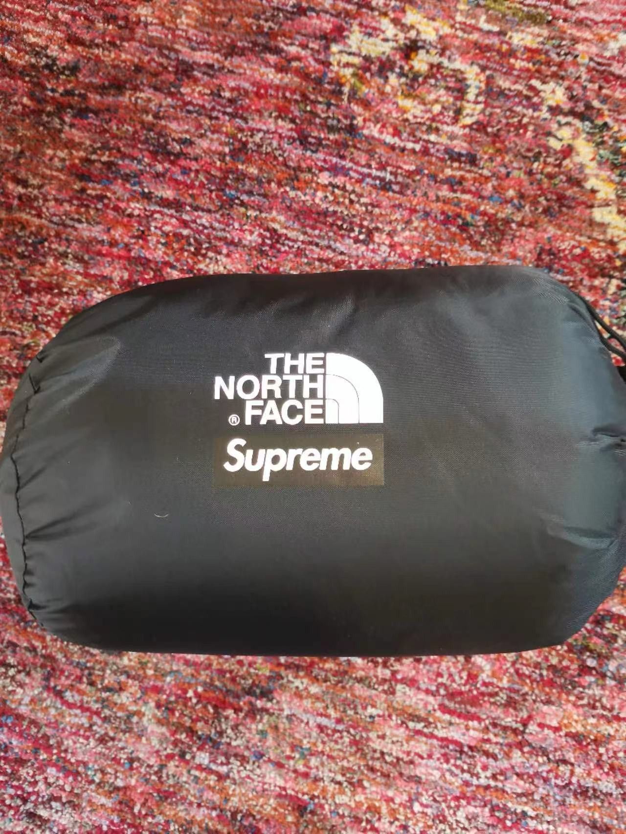 Supreme × The North Face BRAND NEW* Supreme®/The North Face® Mountain Nupste Blanket Size ONE SIZE - 17 Thumbnail
