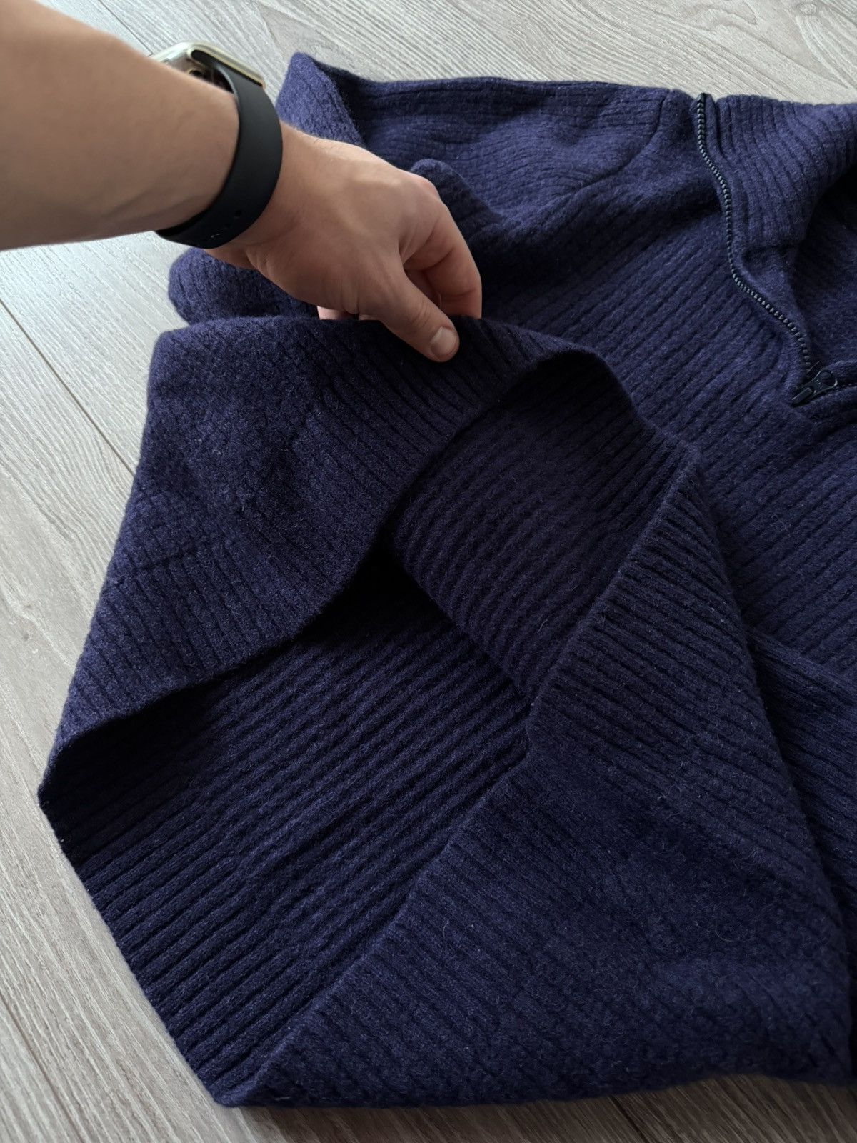 Helly Hansen Helly Hansen 100% Wool Lambs Regular Sweater Size L / US 10 / IT 46 - 15 Thumbnail