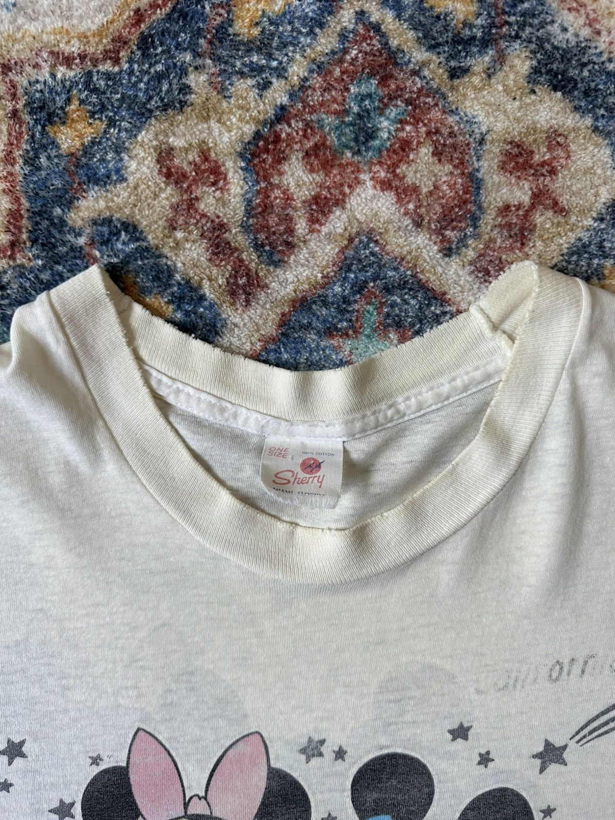 Disney × Vintage Vintage Disney Mickey And Minnie Mouse Drive In T-shirt Size US XL / EU 56 / 4 - 3 Thumbnail