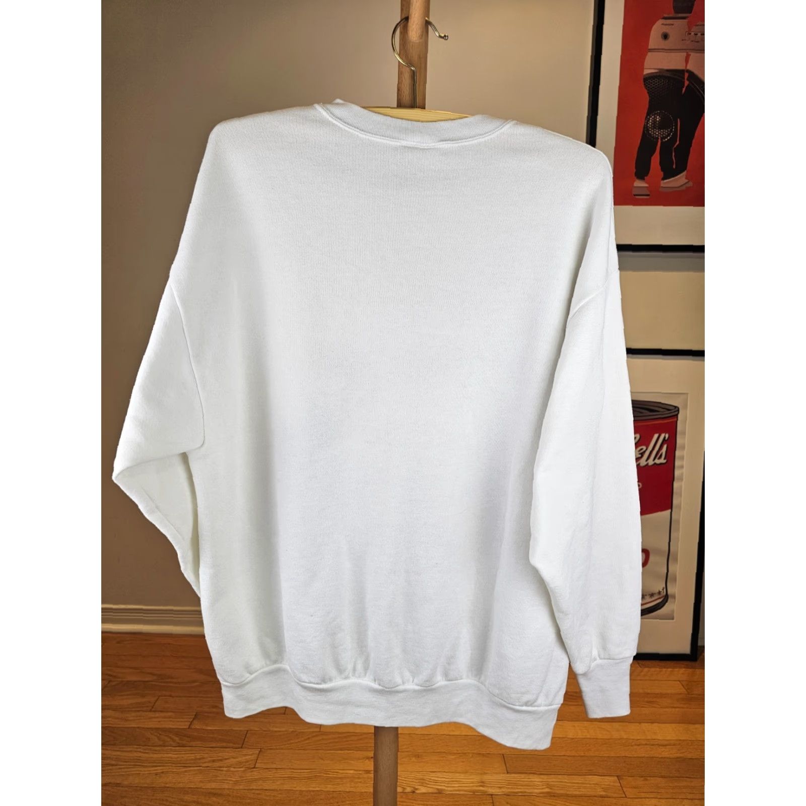 Vintage VINTAGE Looney Tunes Sweatshirt ONE White 2XL Sweatshirt Long Sleeve Pullover Lined Camouflage Detail 90s Era Mens Creeps Size US XXL / EU 58 / 5 - 7 Thumbnail