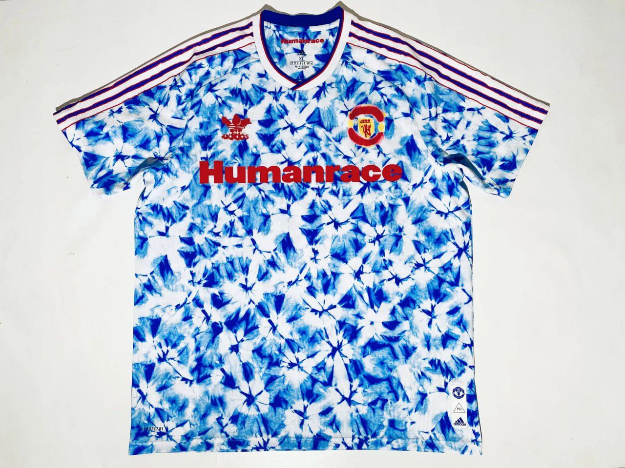 Adidas Jersey Adidas Manchester United Humanrace x Pharell Williams Size US XL / EU 56 / 4 - 2 Thumbnail