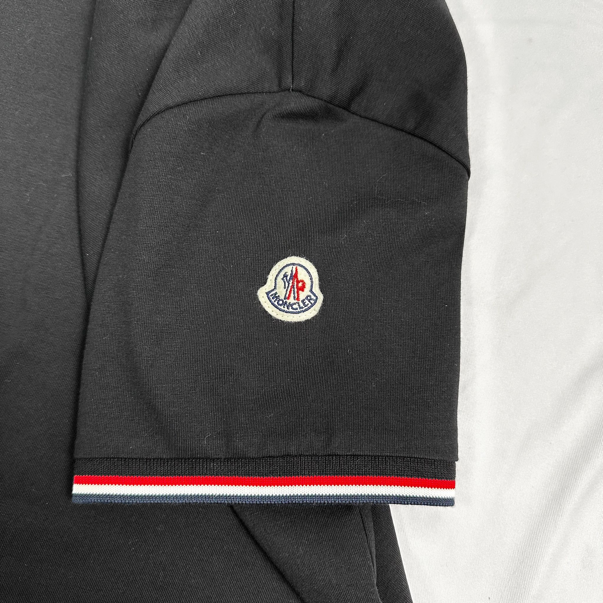 Moncler 86dmo240903015 Size US S / EU 44-46 / 1 - 10 Thumbnail