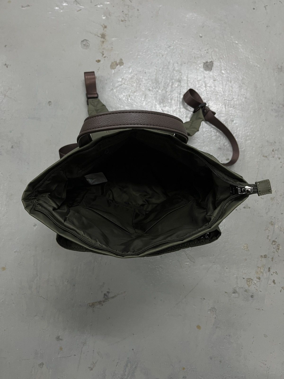 Yohji Yamamoto 2000s Y'saccs Yohji Yamamoto Nylon Backpack Re Nylon Style Size ONE SIZE - 10 Thumbnail