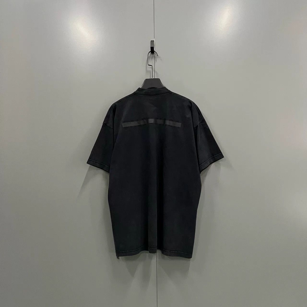 Balenciaga Balenciaga Tape Letter Print Short Sleeve Size US S / EU 44-46 / 1 - 3 Thumbnail