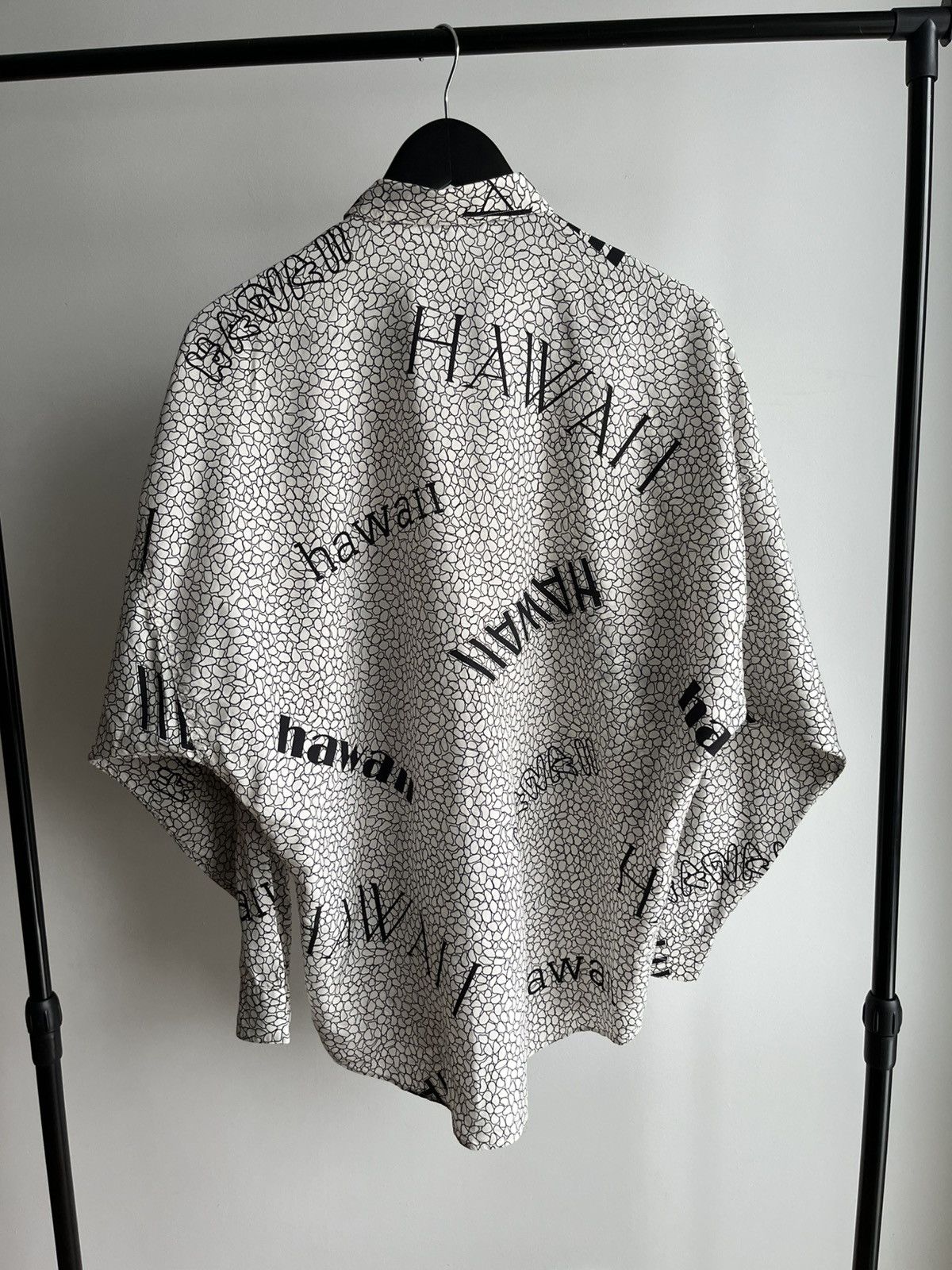 Versace Super rare Gianni Versace SS88 Hawaii silk shirt Size US L / EU 52-54 / 3 - 6 Thumbnail