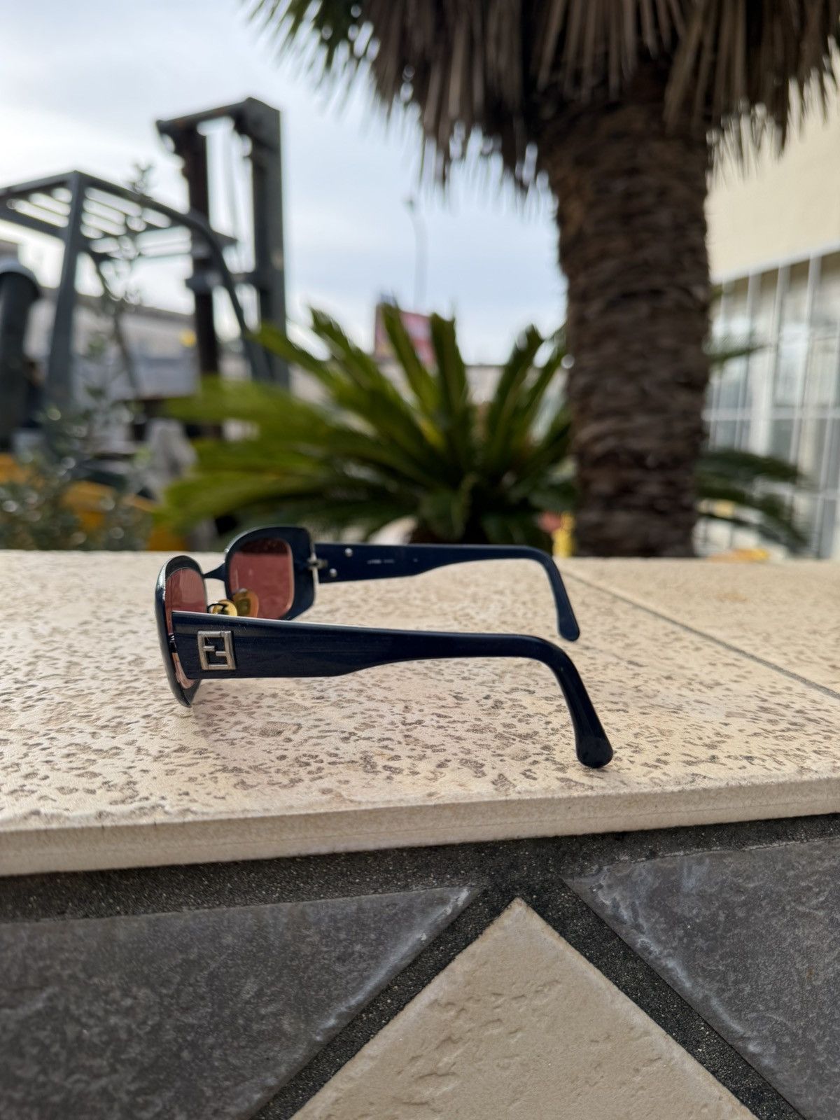 Fendi Fendi Sunglasses Navy 7092 Size ONE SIZE - 3 Thumbnail