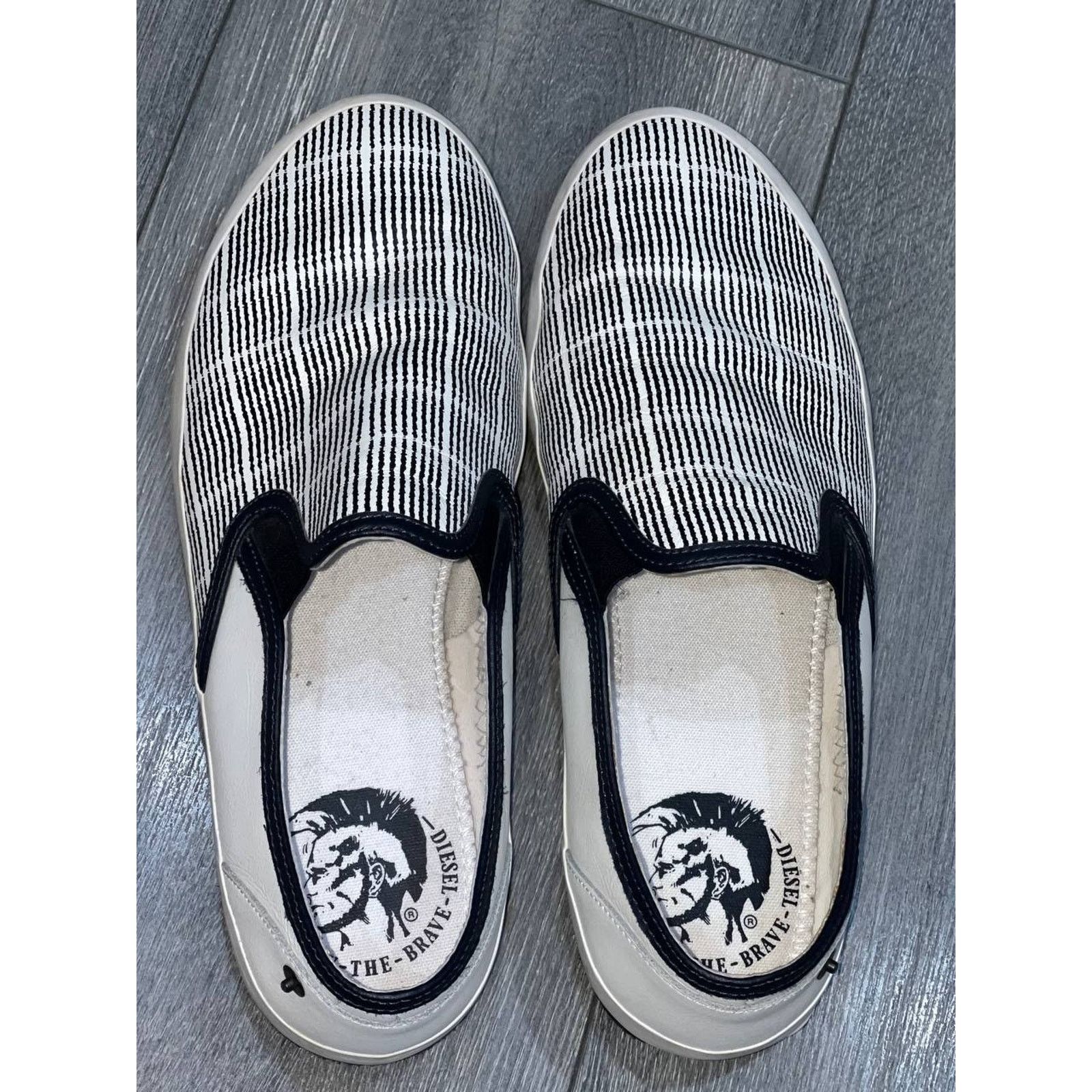 Diesel DIESEL Men's White striped leather Sneakers 10.5 S000058 Size US 9.5 / EU 42-43 - 9 Thumbnail