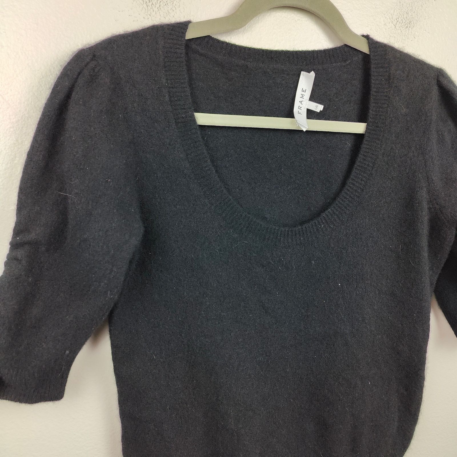 Frame Frame Cashmere Sweater Large Black Half Sleeve Scoopneck Size L / US 10 / IT 46 - 2 Thumbnail