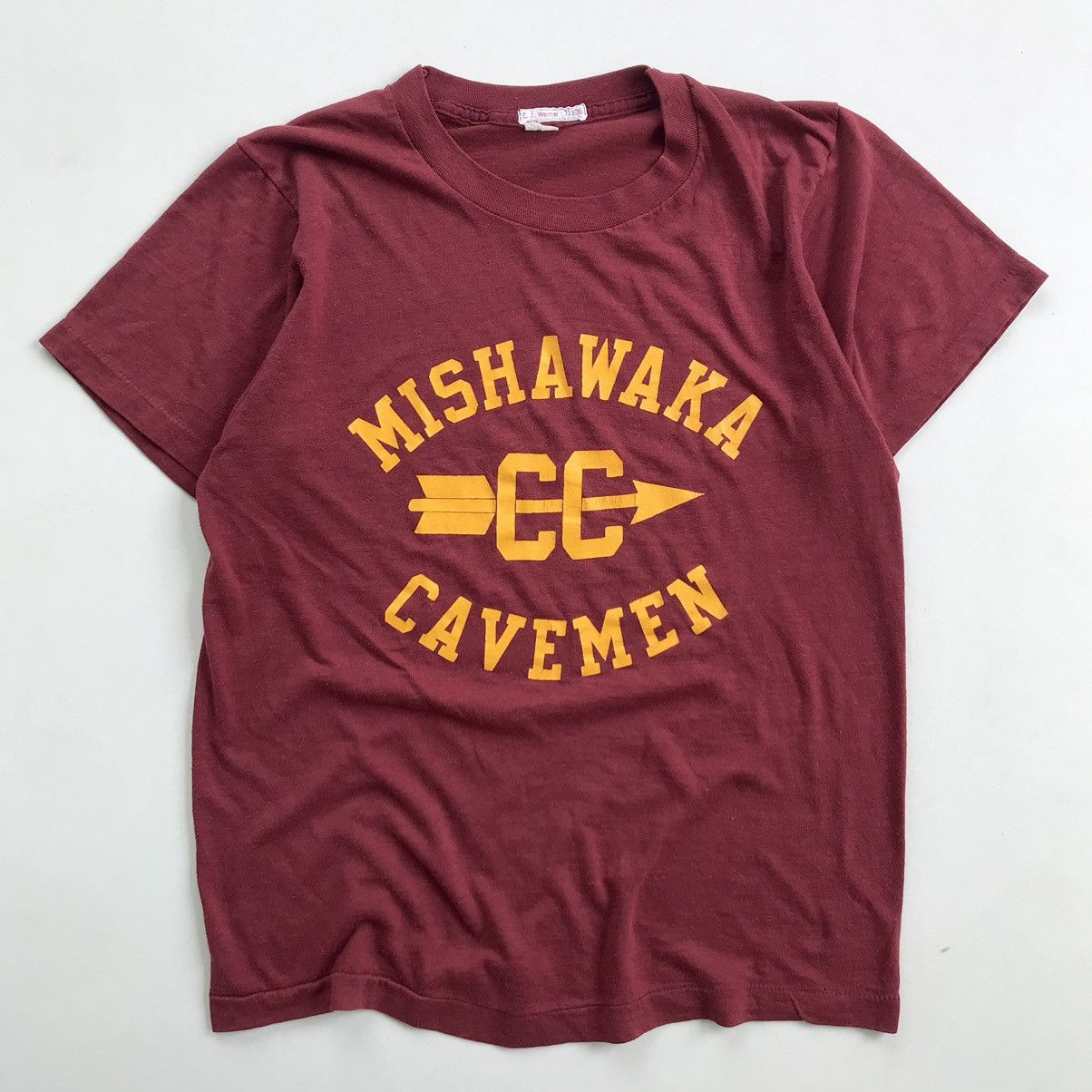 Band Tees × Vintage MISHAWAKA CAVEMEN Size US XXS / EU 40 - 1 Thumbnail