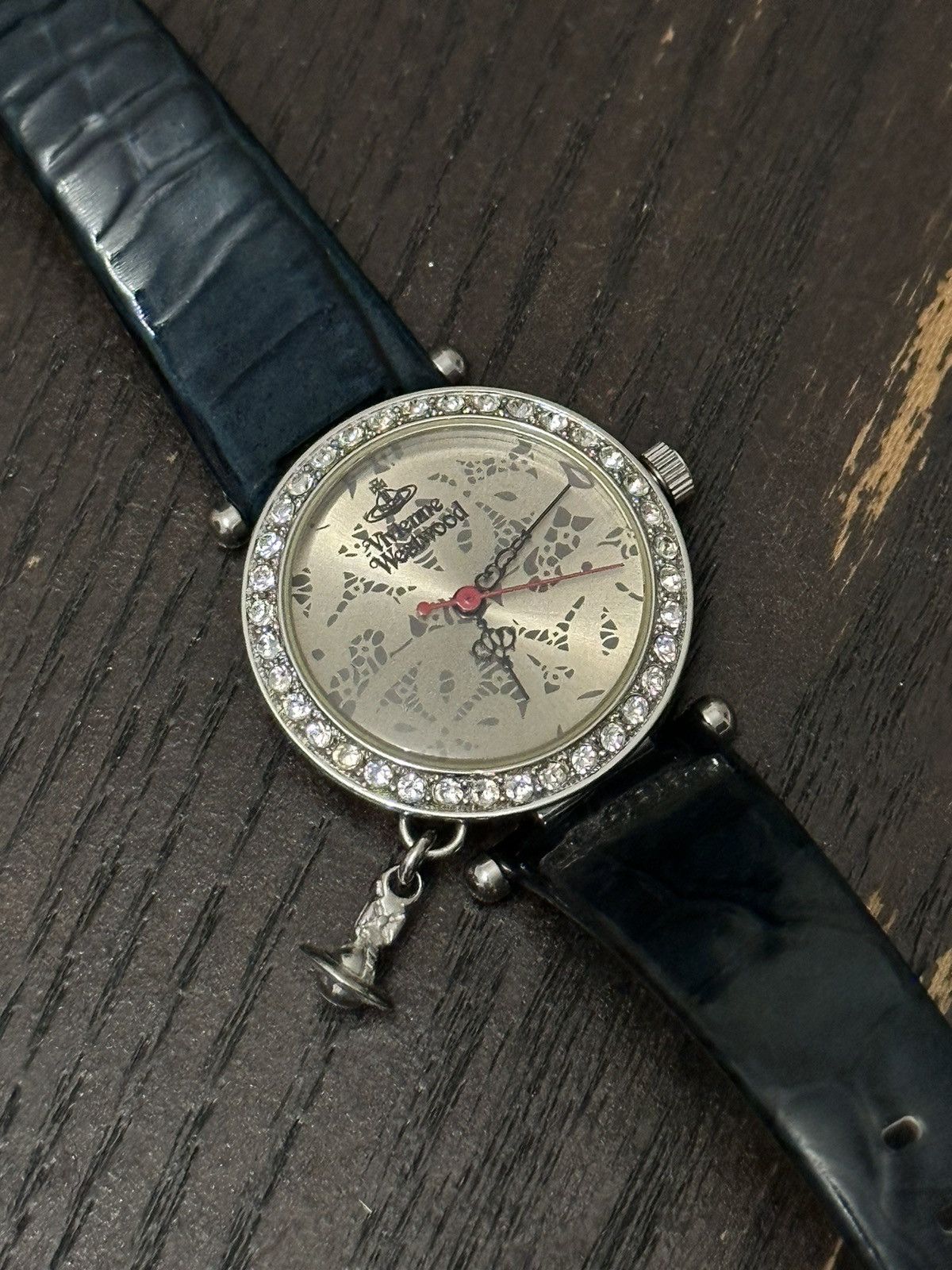 Vivienne Westwood 🩸Vivienne Westwood ORB-POP Gothic style "Vampire" Watch🌸 Size ONE SIZE - 3 Thumbnail
