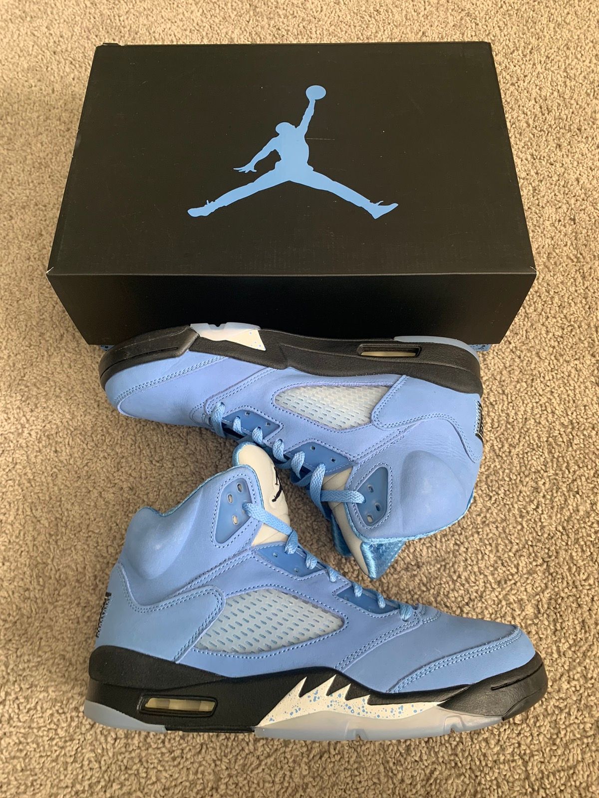 Pre-owned Jordan Nike Air Jordan Retro 5 Se ‘unc' Size 10 Shoes In Blue