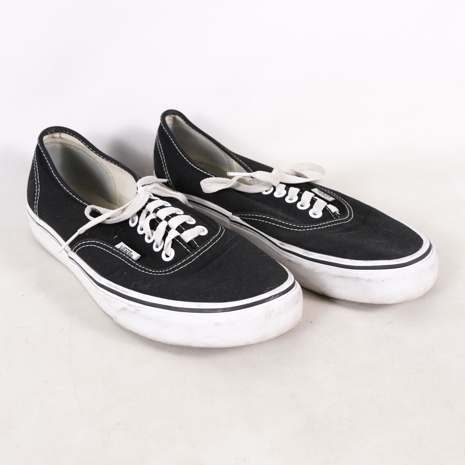 Vans Vans Off The Wall Athletic Skate Shoes Casual Sneakers Men 9 Size US 9 / IT 39 - 1 Thumbnail
