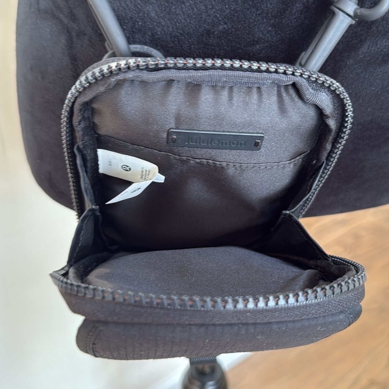 Lululemon lululemon athletica Black Crossbody Bag Size ONE SIZE - 5 Thumbnail
