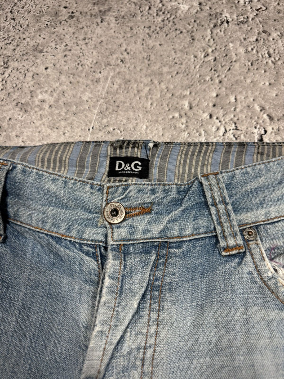 Dolce & Gabbana Dolce Gabbana D&G Big Logo Distressed Denim Jeans Y2K Pants Size US 33 - 15 Thumbnail