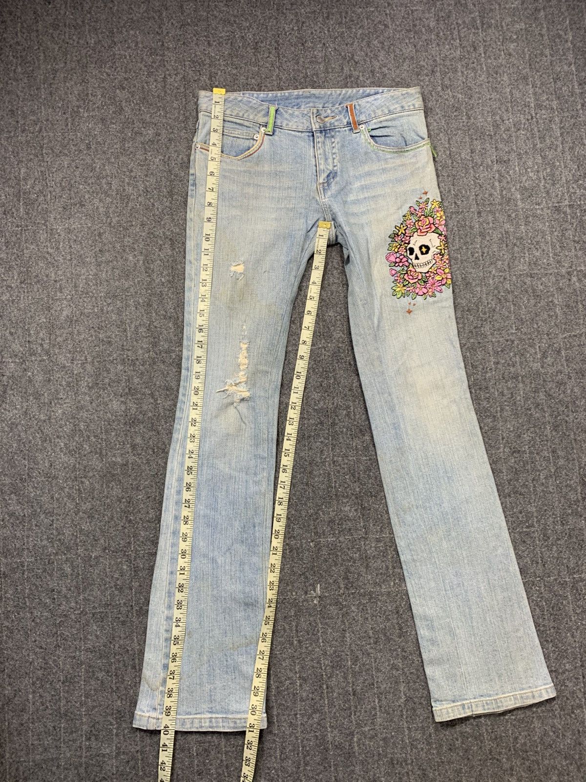 Japanese Brand Play Chess Embroidery Floral Skull Logo Whisker Beauty Faded Size 29" - 10 Thumbnail