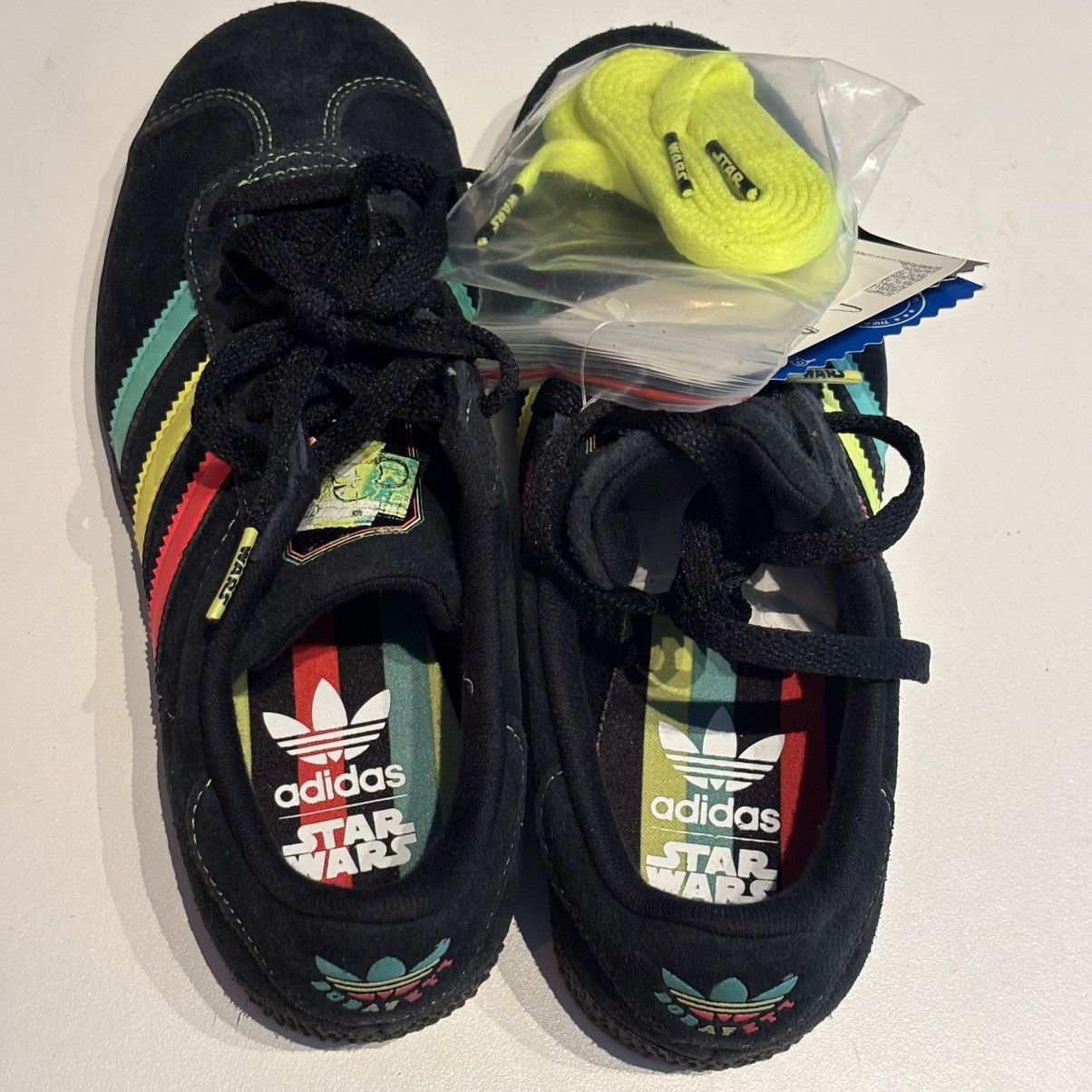 Adidas × Star Wars Adidas Junior Gazelle X Boba Fett Star Wars Size US 4 / IT 34 - 4 Thumbnail