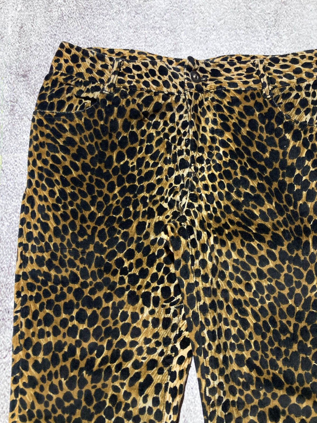 Japanese Brand 2000s Loaf Leopard Motif Waxed Slim Fit Pants Lgb Style Size US 28 / EU 44 - 7 Thumbnail