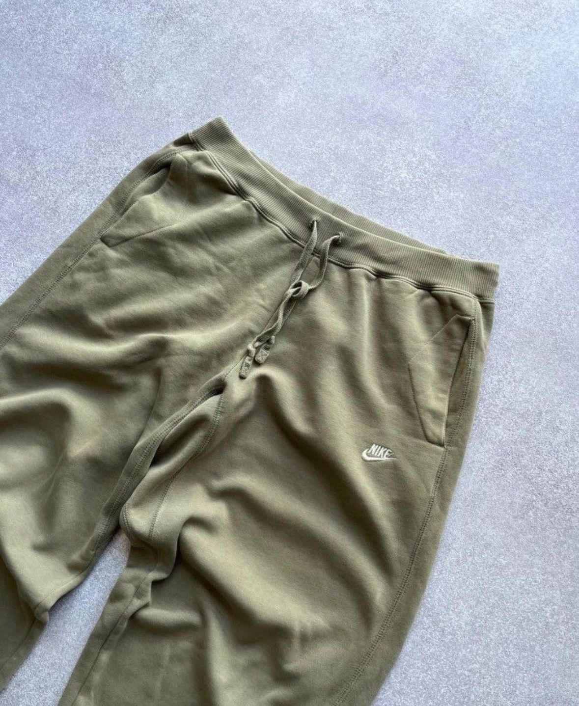 Nike VINTAGE NIKE SWOOSH COTTON FLARED SKEPTA STYLE SWEATPANTS Size US 32 / EU 48 - 2 Thumbnail
