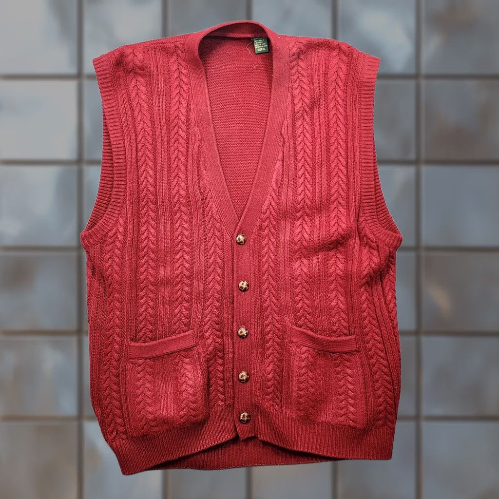 Vintage VINTAGE Mens Cable Knit Sweater Vest XL Burgundy Sleeveless Cardigan Pockets Preppy Cable-Knit V-Neck Mens 90s Preppy Style Size US XL / EU 56 / 4 - 1 Thumbnail