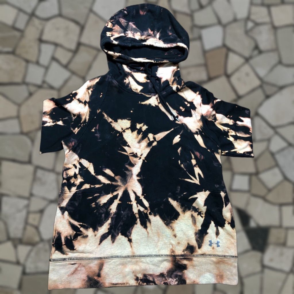 Under Armour Under Armour Hoodie Sweatshirt Womens L Loose Black Acid Wash Tie Dye Open Back Size L / US 10 / IT 46 - 1 Thumbnail