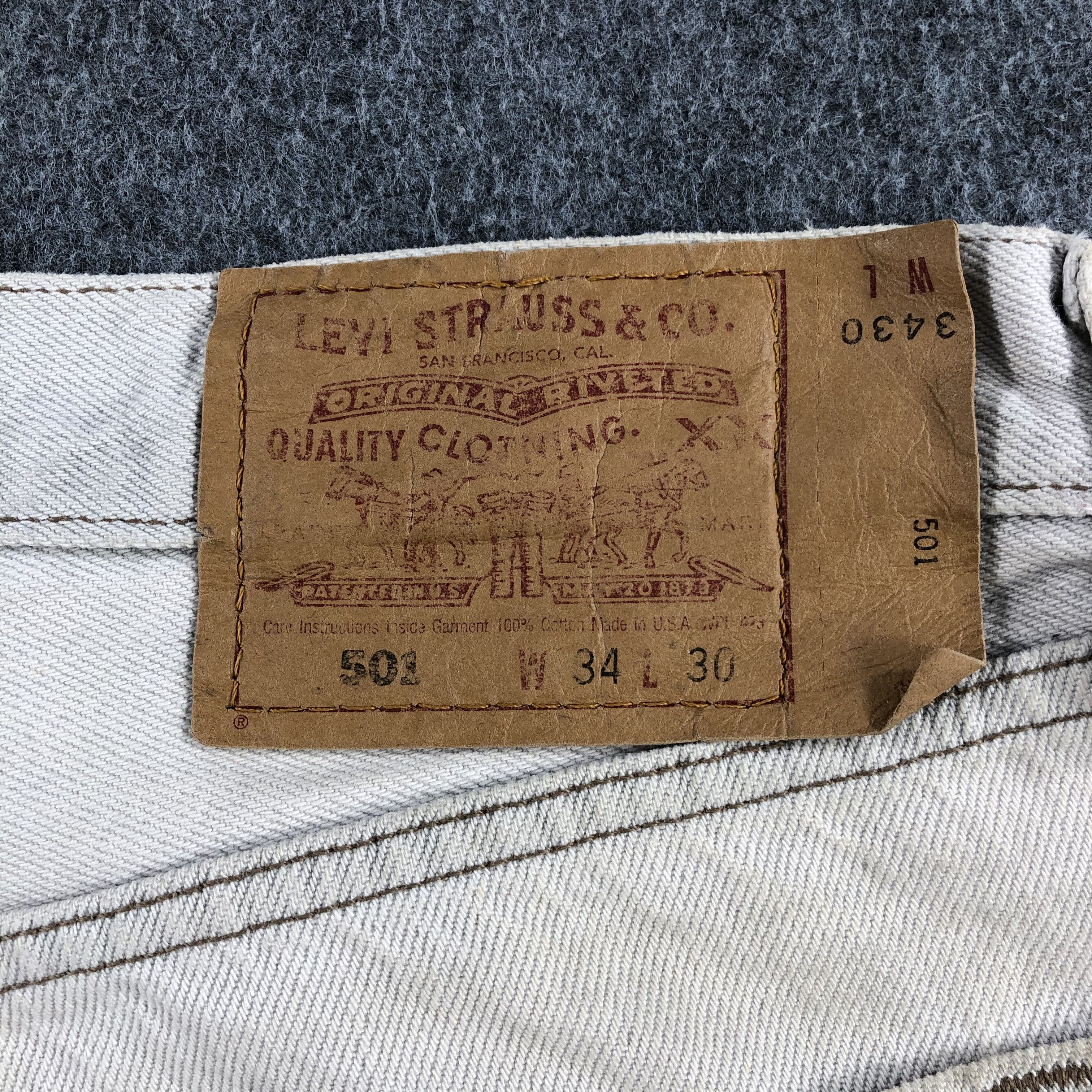 Levi's 90s Vintage Light Wash Levis 501 Jeans-J1551 Size US 34 / EU 50 - 5 Thumbnail