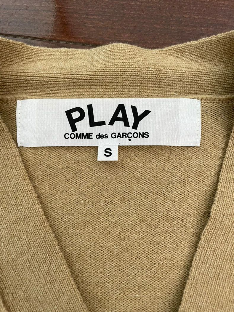 Comme des Garcons Comme Des Garcons Beige Blackheart Cardigan 2504-Nextarrow Size US S / EU 44-46 / 1 - 2 Thumbnail